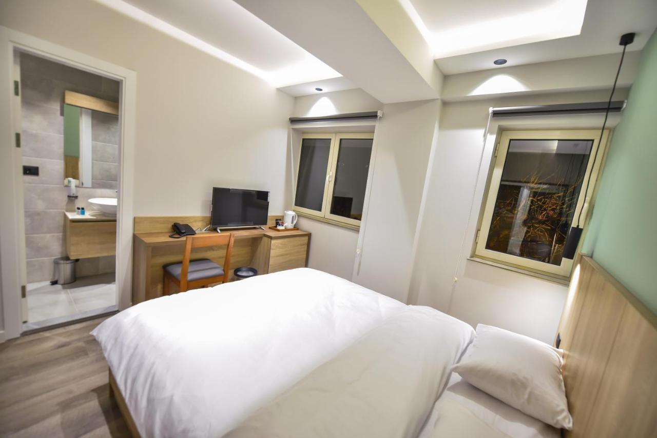 Baron Boutique Hotel Erywań Zewnętrze zdjęcie